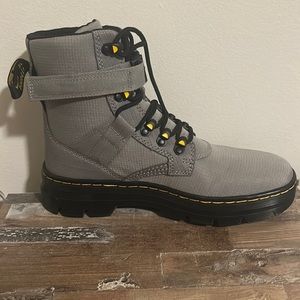 WOMENS US 7 L/ US 8 M DR. MARTENS GREY COMBS TECH II POLY CASUAL BOOTS